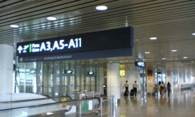 "Bang, Can You Help Me 'Check-in' My Luggage Under Your Name?" Pleas Man in Airport - World Of Buzz