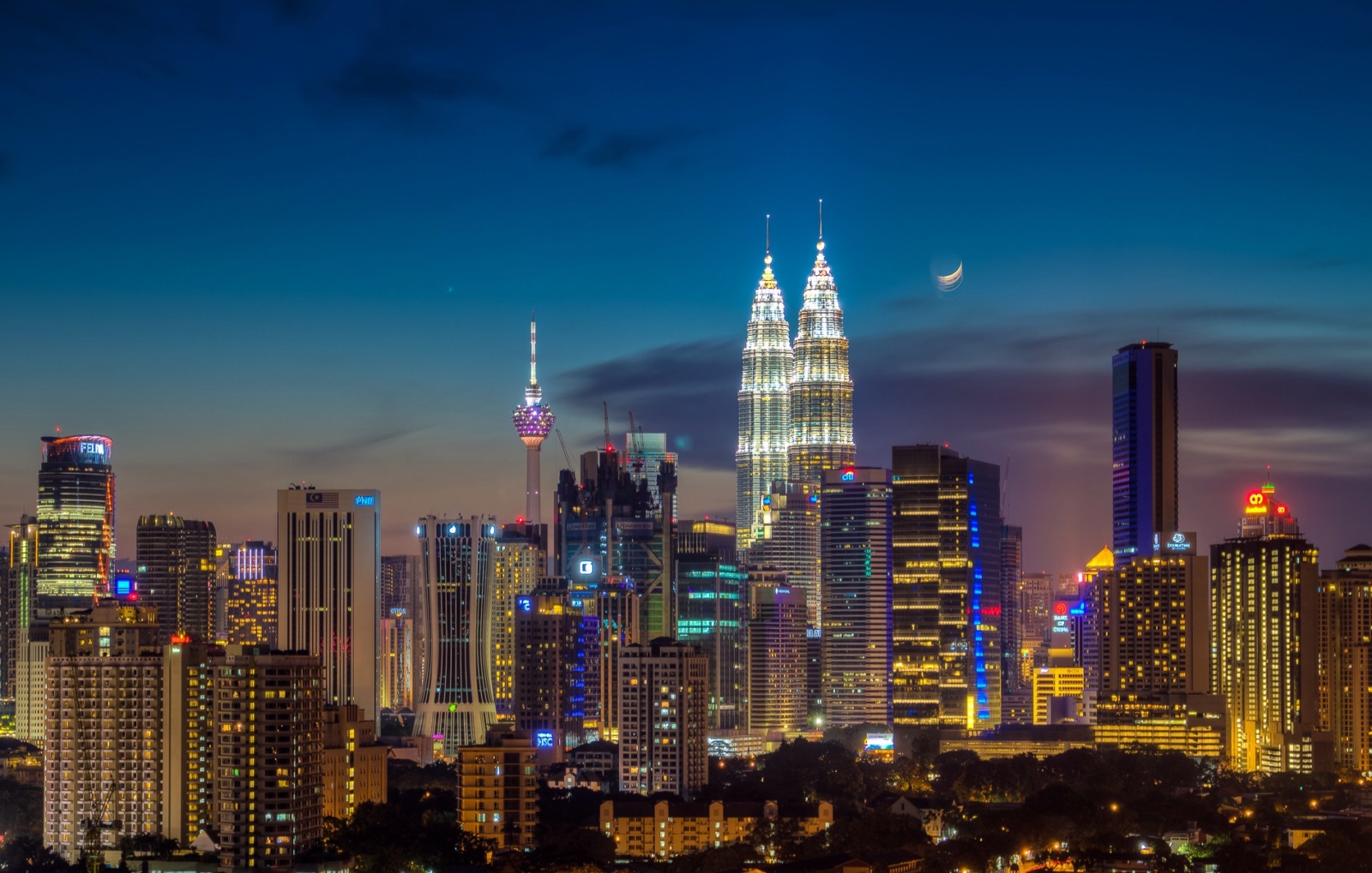 The New KL Logo Costs RM15,000 But Malaysians Could Make It For Free Instead - World Of Buzz