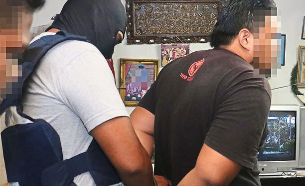 IS Members Threatened To Attack Malaysian Cops - World Of Buzz