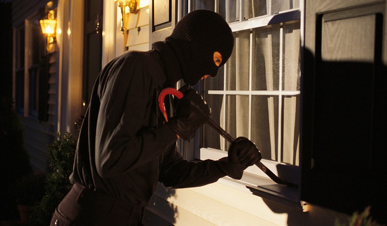 Malaysian Woman Shocked to Come Home to Find Safe and Money Gone - World Of Buzz