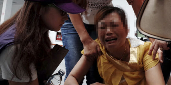 Malaysian Shares Heartbreaking Story Where Ambulance 'Rescuers' Caused A Husband's Death - World Of Buzz
