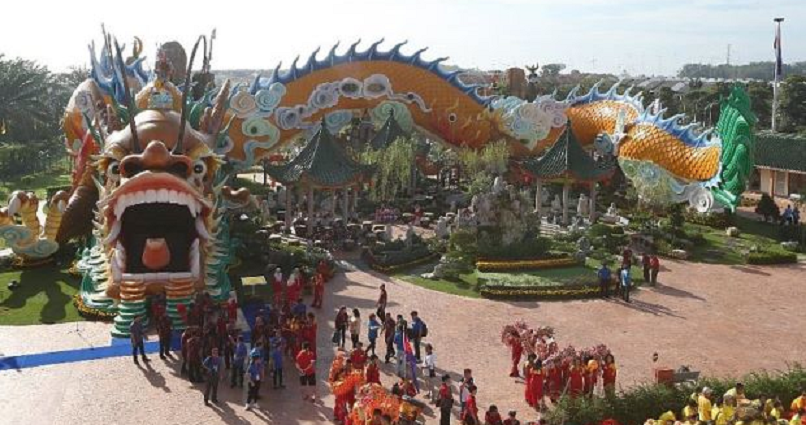 Johor Just Launched World's Biggest and Longest Dragon Tunnel - World Of Buzz 1
