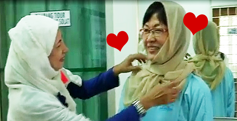 ALL Malaysians Welcomed To Mosque In Bandar Utama On A One-Day Open Day - World Of Buzz