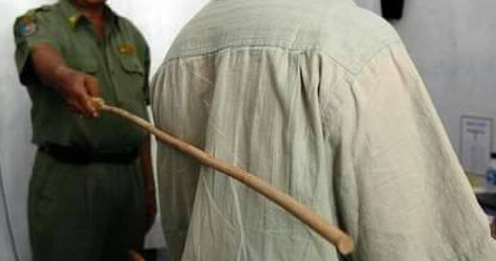 Corrupted Civil Servants Should Be Punished By Being Caned, Officials Said - World Of Buzz 4