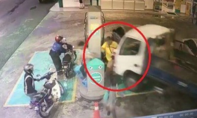 Lorry Suddenly Moves On Its Own And Rams Into Man At Petronas Located In Sarawak - World Of Buzz