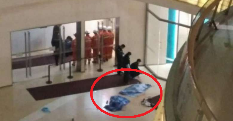Chinese Parents Lost Hold of their 2 Toddlers in Mall, Both End up Dead - World Of Buzz 3