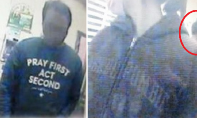 Perverted Chinese Guy Masturbates And Cum On The Girl Using ATM - World Of Buzz 2