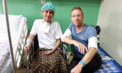 Coldplay's Chris Martin Pays Surprise Visit to Cancer Stricken Fan in Manila - World Of Buzz 6