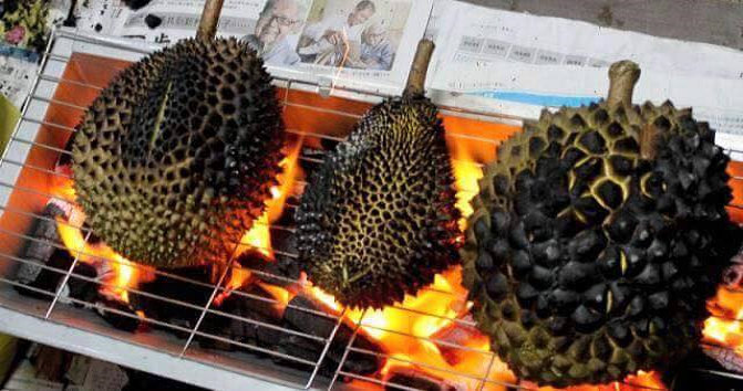Grilled Durian Making an Appearance on Facebook Gets Durian Lovers in a Frenzy - World Of Buzz 5