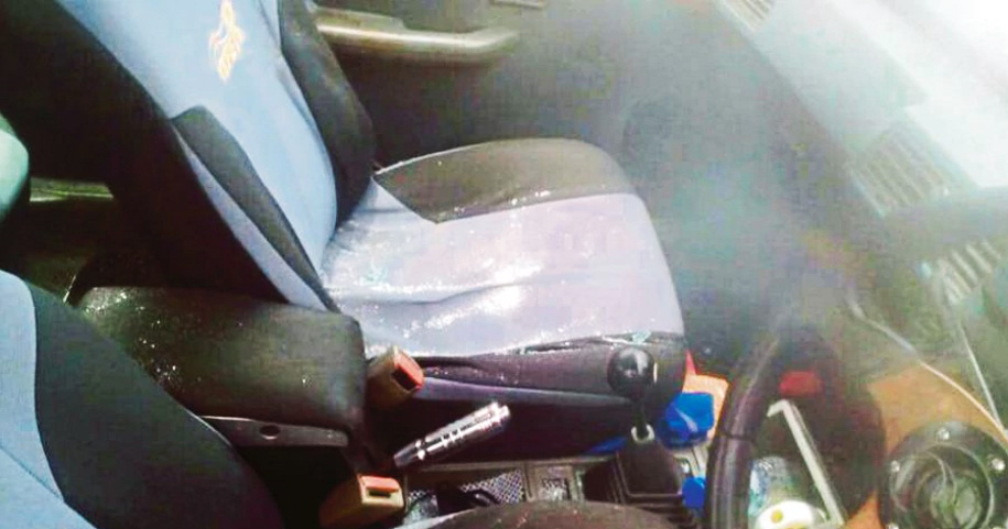 Johor Man Hides RM50k Under Car Seat and Leaves, Robbers Steal Money - World Of Buzz 2