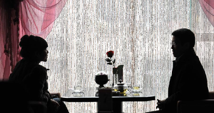 Single Chinese Mother Falls in Love and Gets Pregnant by Daughter's Blind Date - World Of Buzz 4