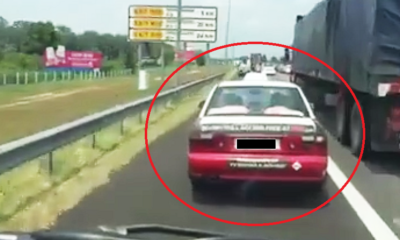Disgusting Footage from Ambulance's Dashcam Shows How Emergency Lane Became Taxi Lane - World Of Buzz