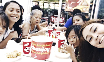 Self-less Lady Buys Old Woman Fried Chicken, Ends Up Buying for 4 Hungry Children - World Of Buzz