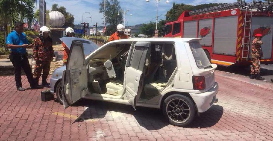 Overheated Power Bank Left Behind Believed to Have Set M'sian Car Ablaze - WORLD OF BUZZ 4