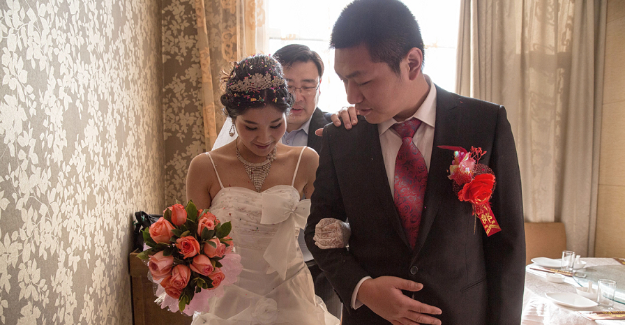 Study Shows that Educated Women are Choosing Younger Husbands Instead - WORLD OF BUZZ 5