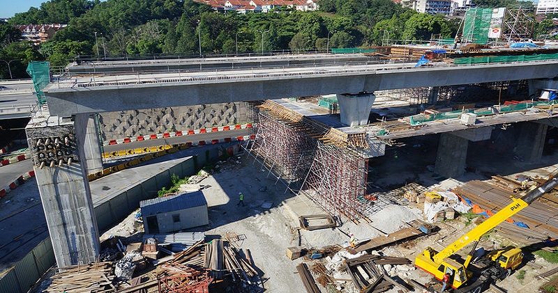 World War II Bomb Explodes at MRT Construction Site, Construction Workers Lost Their Legs - WORLD OF BUZZ 1