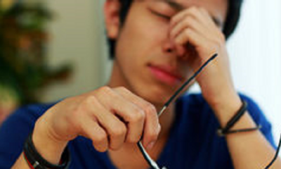 Young Man Develops Cataracts After Regularly Using Eye Drops for 6 Months - WORLD OF BUZZ 3