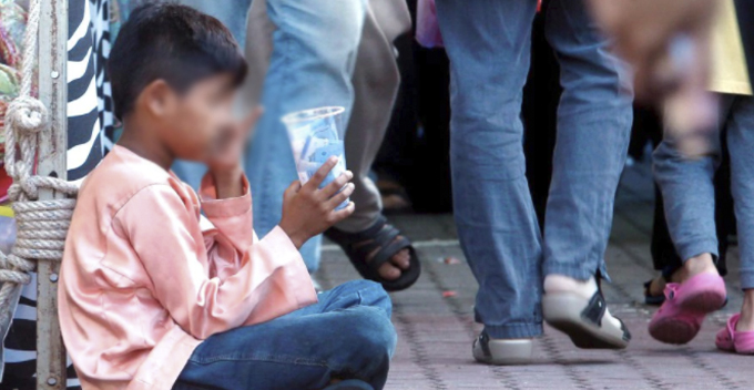 "The Beggars Told Us It's Easy to Make Money Here Since Selangorians are Generous." - WORLD OF BUZZ