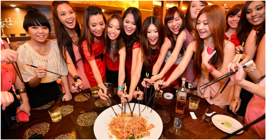 11 Things Malaysian Young Adults Can Definitely Relate to Every Chinese New Year - WORLD OF BUZZ