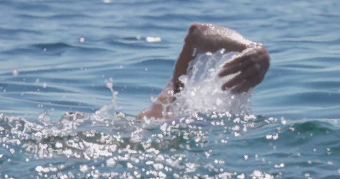 Three Young Men Caught While Trying to Swim Over From Malaysia to Singapore - WORLD OF BUZZ 2