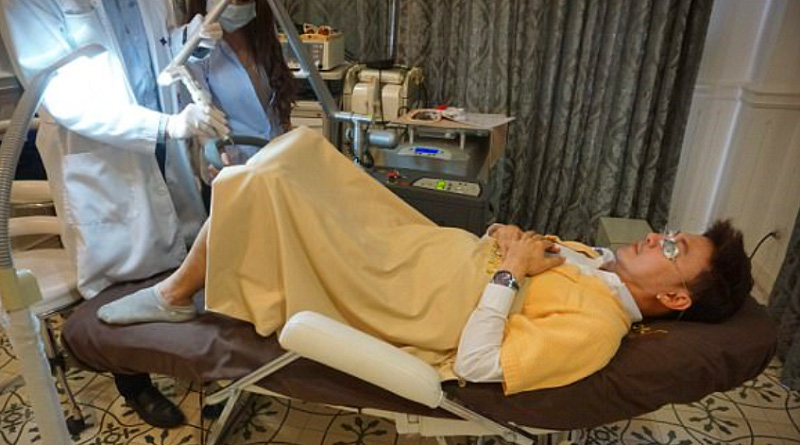 Popular Laser Treatment For Whiter Penises Doesn't Last & Can Cause Infection, Experts Say - WORLD OF BUZZ 3