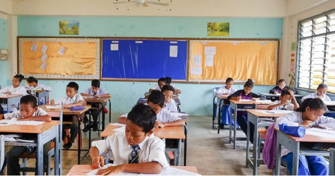 Starting 2018, Putrajaya Schools to Stop Class Streaming System to Improve Grades - WORLD OF BUZZ
