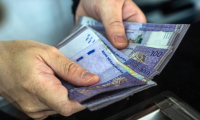 Msians Can Now Enjoy 2% Off Individual Income Tax Rate - WORLD OF BUZZ