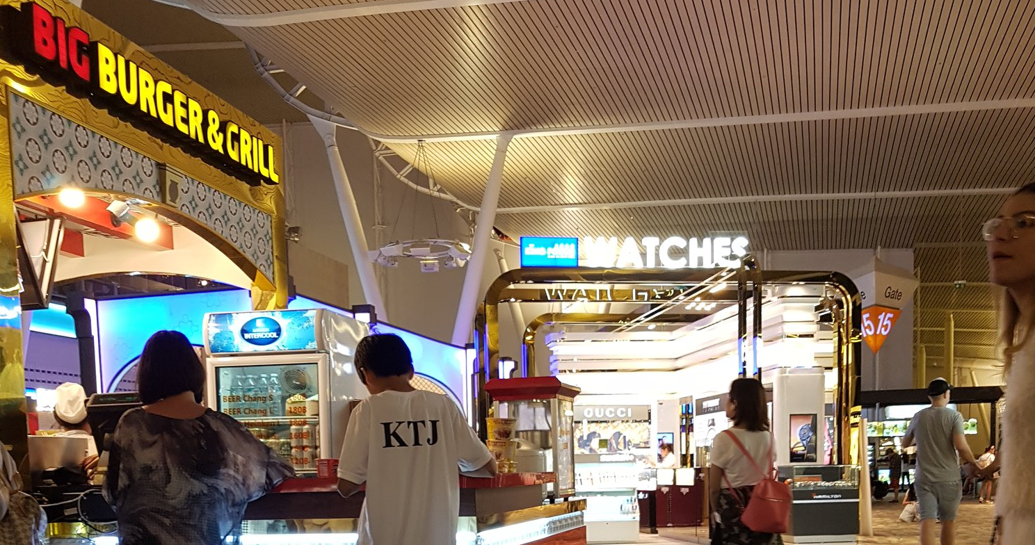 13yo M'sian Helps Injured Stranger in - WORLD OF BUZZ 5