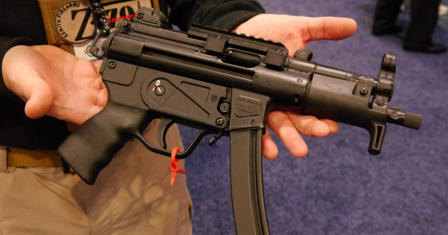 Police Accidentally Shots Himself Whilst on Duty - WORLD OF BUZZ 1