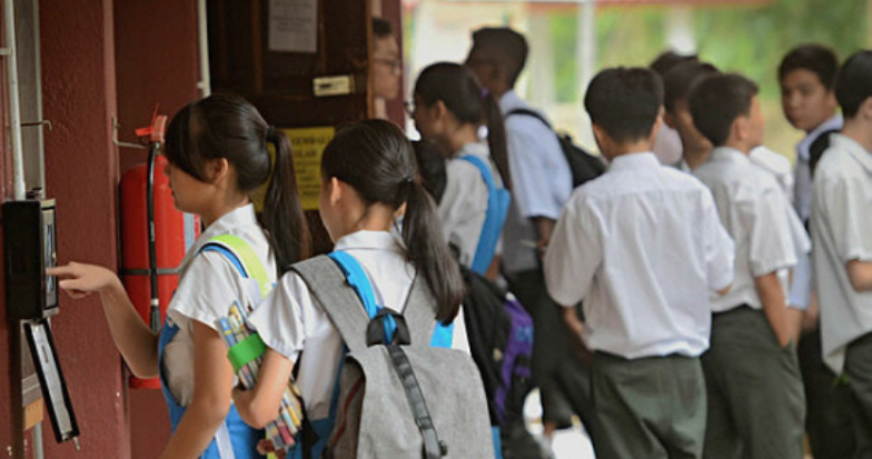 UKM Prof Says Multi-Stream Schools Lead to Ethnic Segregation, Netizen Enraged - WORLD OF BUZZ