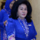 "Follow The Blue Shirts, They Are Your Friends," Rosmah Tells M'sians - WORLD OF BUZZ 3