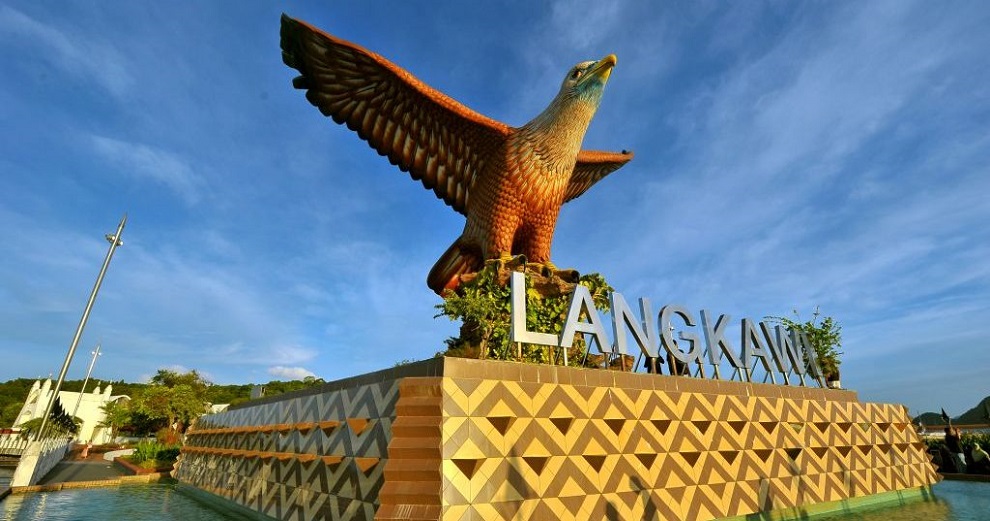 PAS Promises to Transform Langkawi into An Islamic Tourist Destination If They Win GE14 - WORLD OF BUZZ 2