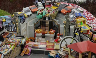 This Person Bought More Than 10 Sports Cars and Many More As Qing Ming Offerings - WORLD OF BUZZ 2