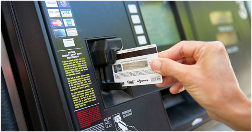 Why Banks Deduct RM200 From Your Card When You Swipe At The Petrol Pump - WORLD OF BUZZ 1