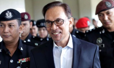 Agong to Pardon Anwar Ibrahim Immediately! - WORLD OF BUZZ