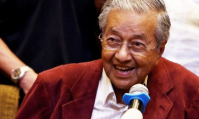 It's Official! Dr Mahathir is Now Malaysia's 7th PM - WORLD OF BUZZ 1
