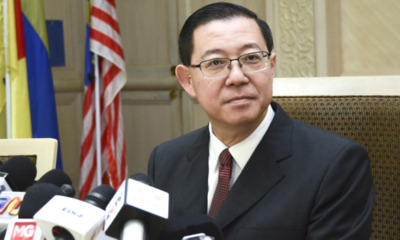 LGE: "If We Pay RM1 Million Everyday, It'll Take 2739 Years to Clear Our National Debt" - WORLD OF BUZZ