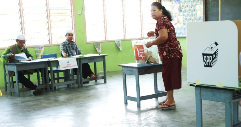 M'sians Who Upload Photos of GE14 Ballot Papers Can Be Put in Jail Up to 2 Years - WORLD OF BUZZ 3