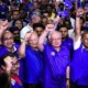Najib Pens A Poem To Malaysians On Final Day Of Campaigning Before GE14 - WORLD OF BUZZ 3