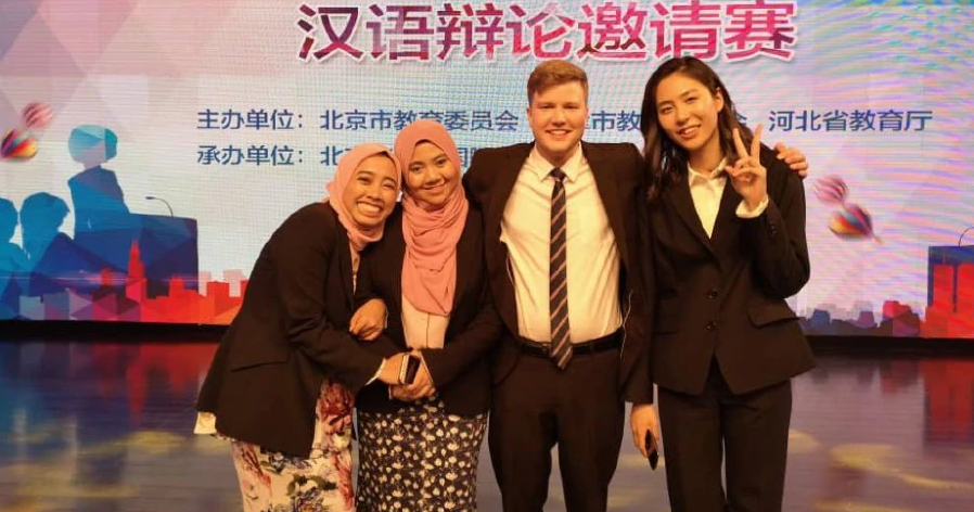 Two Malay Students Wins International Mandarin Debate Competition in Beijing - WORLD OF BUZZ