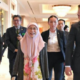 DPM Wan Azizah Flew Via Commercial Airline to Mongolia to Reduce Government Spending - WORLD OF BUZZ 4