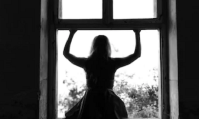 K-Pop Obsession Drives Girl To Leap From Second Floor Of School Building - WORLD OF BUZZ 2