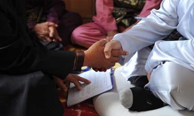 Over 900 - WORLD OF BUZZ