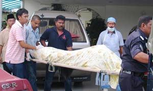 Stabbed Malaysian Princess - World Of Buzz 4