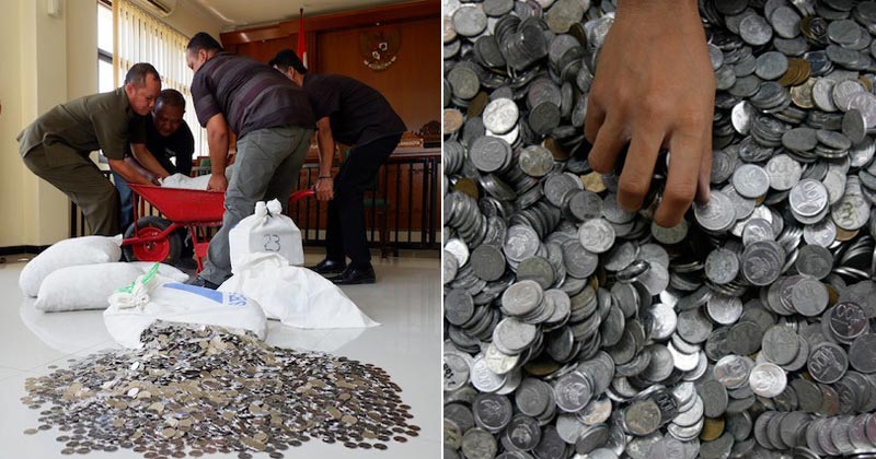 Man Pays Ex-Wife RM44,894 Alimony With 890kg Coins - WORLD OF BUZZ 1