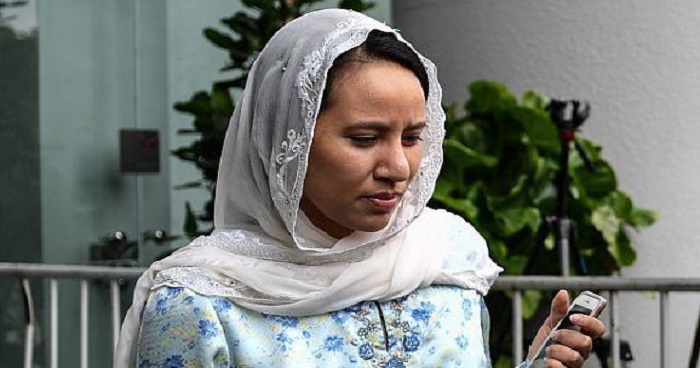 Najib's Daughter is Worried That He Will Spend Another Night in Detention Due to Evening Court Hearing - WORLD OF BUZZ