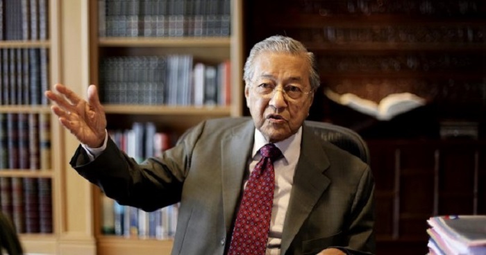 Tun M Says He is Ashamed of RM39 Billion Worth of Unpaid PTPTN Loans - WORLD OF BUZZ 3