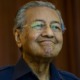 Tun M: Thanks to Malaysian Natural Rubber, the World's Population is Under Control - WORLD OF BUZZ