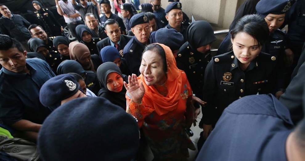 Here's The Full List of Charges Rosmah Just Received in Court Today - WORLD OF BUZZ