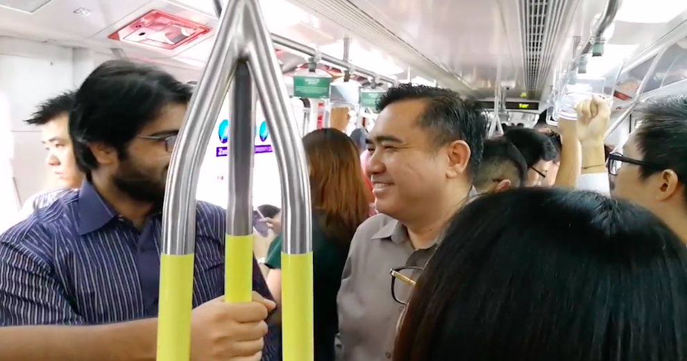 "If You See Me, Just Say Hi, Lah" Says Anthony Loke, Who Vowed to Take Public Transport More Often - WORLD OF BUZZ